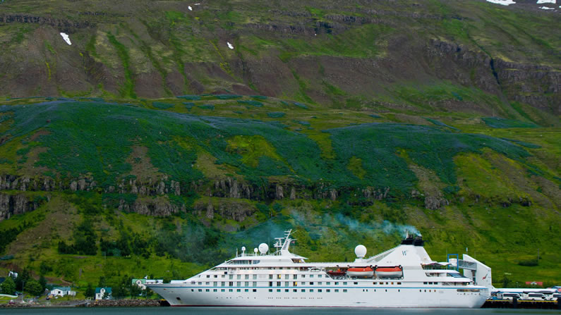 Iceland gay cruise on Star Pride