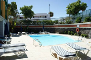 Gay friendly Gran Canaria Apartments Judoca Colors