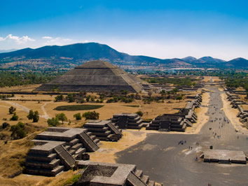 Mexico gay tour - Teotihuacan Pyramids