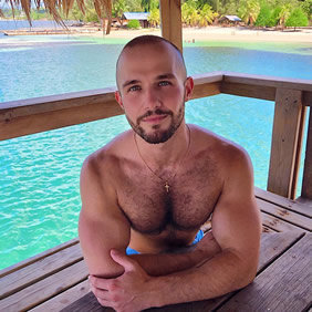 Roatan, Honduras gay cruise