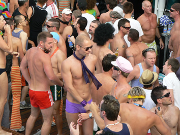 Navigaytion 2 Australia gay cruise
