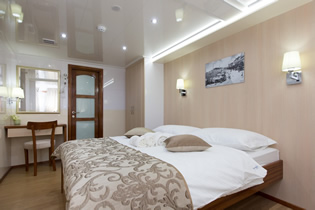 Apolon double cabin