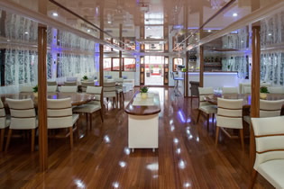 Apolon ship restaurant