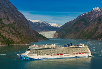 Norwegian Bliss Alaska bears cruise