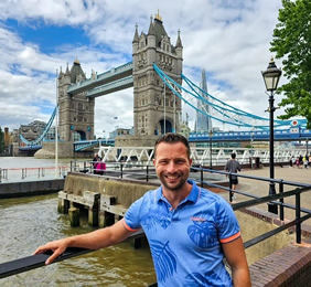 Gay London cruise