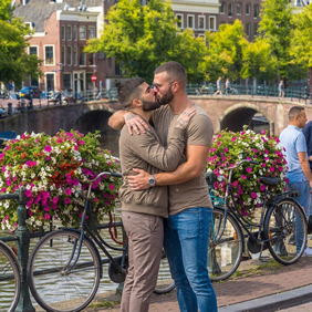 Amsterdam gay cruise
