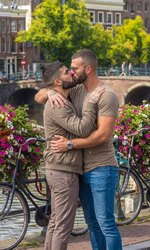 Barcelona gay men  cruise