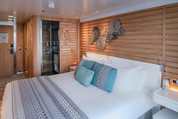 Le Champlain Deluxe Stateroom