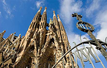 Exclusively gay Burgundy and Provence post-cruise tour - Barcelona