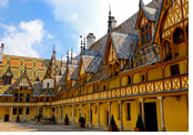 Burgundy and Provence gay cruise - Beaune, France