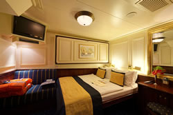 Royal Clipper Category 6 stateroom