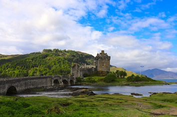 Scotland gay cruise - Eileen Donan Castle