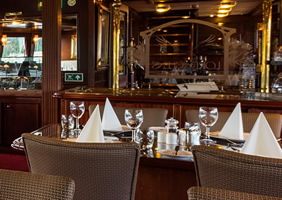Lord of the Glens ship restaurant