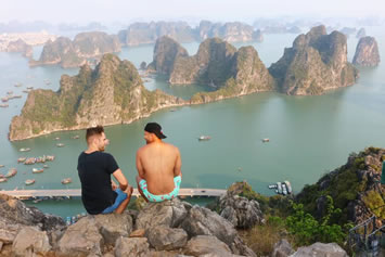 Halong Bay gay tour