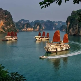 Vietnam Halong Bay gay cruise