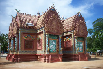 Mekong gay cruise - Wat Hanchey