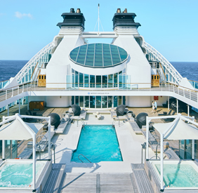 Mitsui Ocean Fuji pool deck