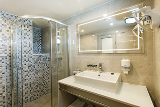 Adriatic Sun bathroom view