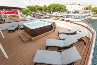 Adriatic Sun deck whirlpool