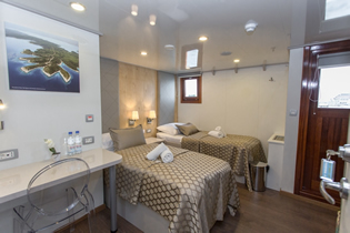 Adriatic Sun twin cabin