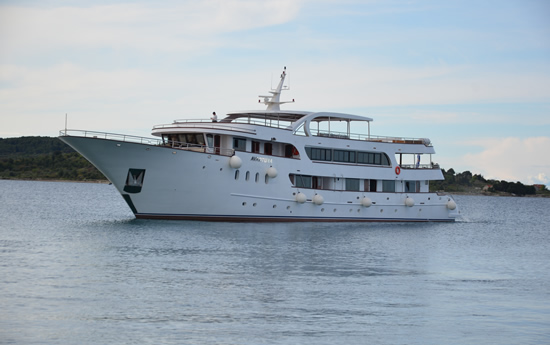 MS Avantura