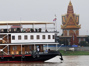 Mekong river cruise