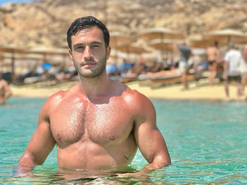 Mykonos Greece gay daddy cruise