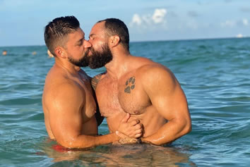 Gay bears Mexico cruise