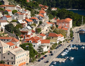 Pucisca Brac, Croatia lesbian cruise