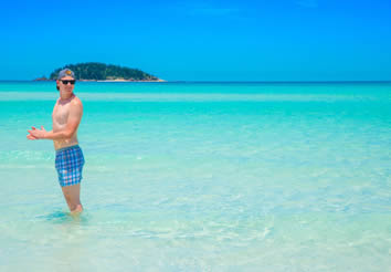 Whitsunday Islands gay cruise