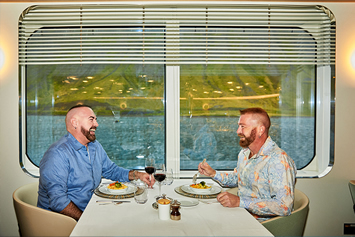 Central America gay cruise dining