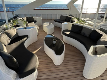 Maritimo outdoor lounge
