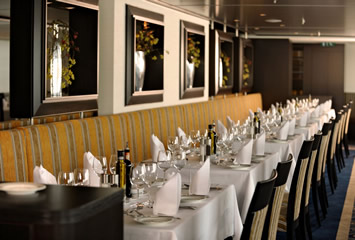 Avalon Panorama dining room