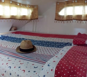 Hot BuOYS gay sailing yacht double cabin