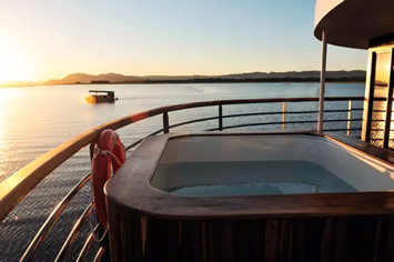 African Dream jacuzzi terrace