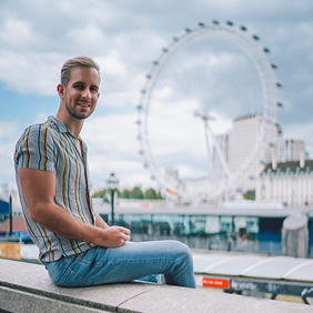 Gay London cruise