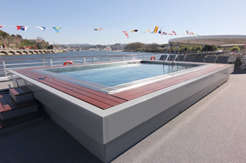 Amalia Rodrigues pool