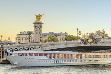 CroisiEurope Renoir Seine gay cruise