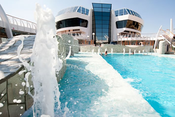 MSC Fantasia pool