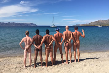 Nude gays in La Paz