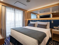 Star Explorer Deluxe Suite