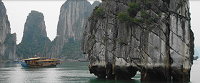 Atlantis Asia 2015 gay cruise visiting Halong Bay, Vietnam