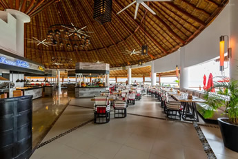 Club Med Cancun restaurant