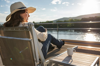 Avalon Illumination Sky Deck