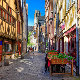 Rouen, France lesbian cruise