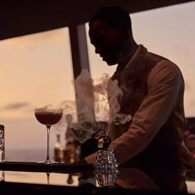 Explora gay journey bar