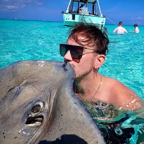 Grand Cayman gay cruise