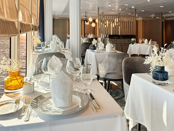 Azamara Onward Aqualina Restaurant