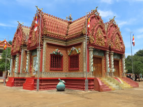 Cambodia gay cruise - Wat Hanchey