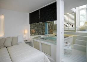 Mykonos gay holiday accommodation Hotel Semeli